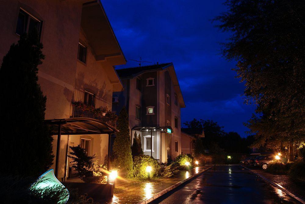 Villa Forest Belgrade Luaran gambar